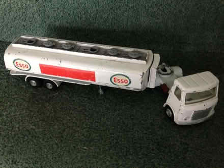 Photo of free Vintage metal toy cars (Oakridge RG21) #1