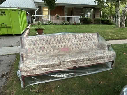 Photo of free Antique style couch excellent shape (Scarborough) #4