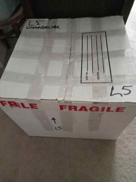 Photo of free Chandelier (Glen Waverley) #1