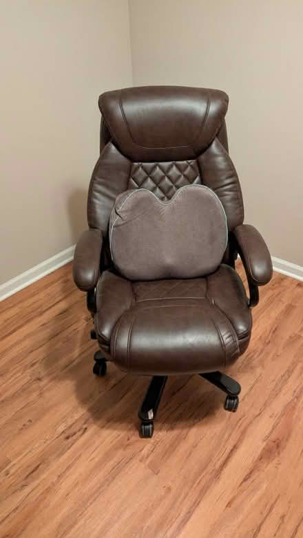 Photo of free Leather Office/desk chair (Near Downtown Downers Grove) #2