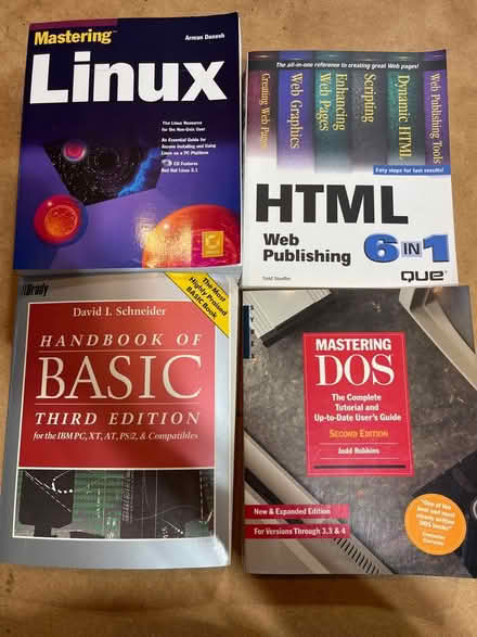 Photo of free Linux, DOS, Basic and HTML books (S. Leesburg near Banshee Reeks) #1