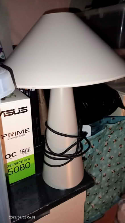 Photo of free Cannes table lamp (Farnley LS12) #1
