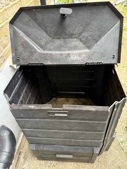 Photo of free Compost bin (East Dulwich SE22) #3
