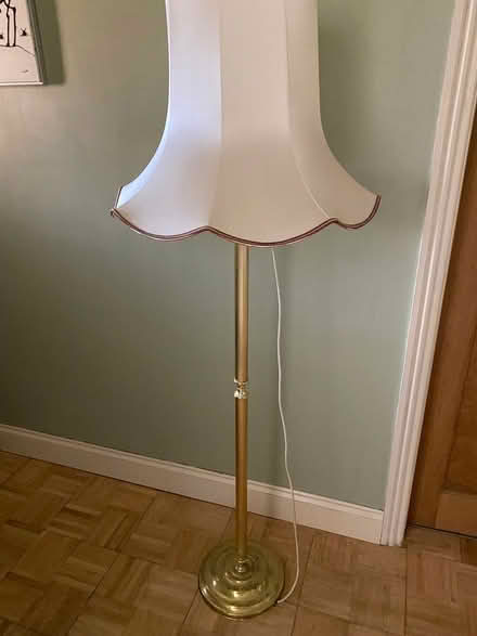 Photo of free Lighting (Caversham Heights RG4) #1