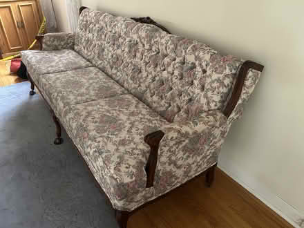 Photo of free Antique style couch excellent shape (Scarborough) #3