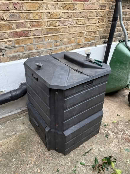 Photo of free Compost bin (East Dulwich SE22) #1
