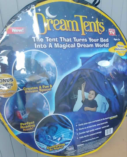 Photo of free Space-themed bed/bunkbed canopy (94087) #1