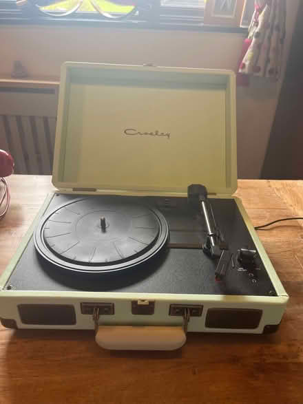 Photo of free Record Player (Chesham HP5) #1