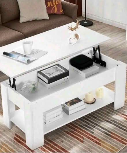 Photo of White gloss coffee table roath cf24 (St Mellons Cardiff CF3) #1