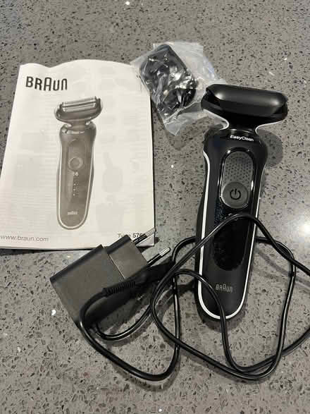 Photo of free Braun Electric Razor (The Triangle Estate RH15) #1