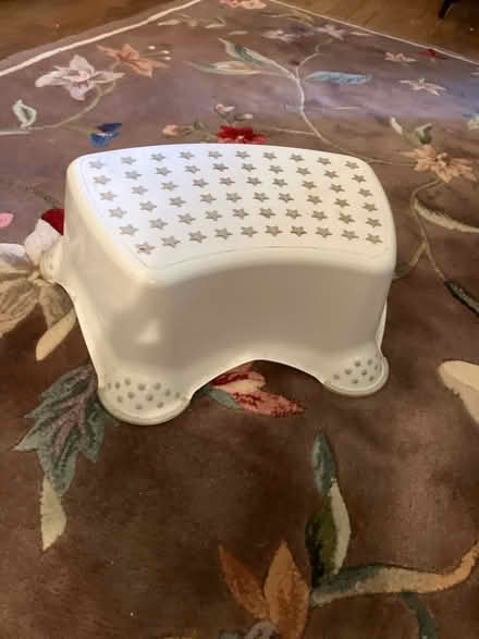 Photo of free Toddler step stool for bathroom (Jefferson Park) #1