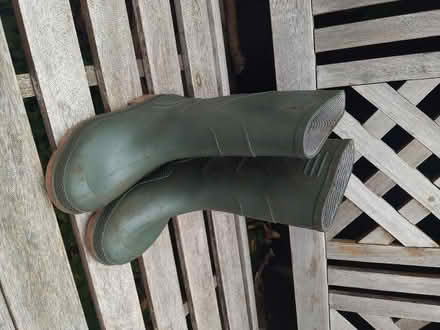 Photo of free Kids wellies size 1, EU 33 (New Marston OX3) #1