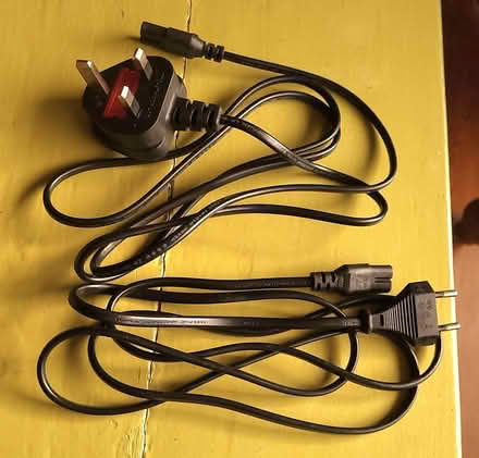 Photo of free c7 to Europlug power cable (Carleton Place) #1