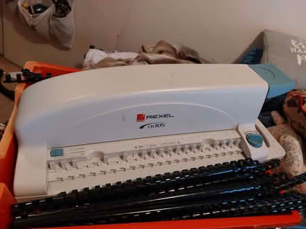 Photo of free Multi-hole puncher (for binding purposes) (BT6) #1