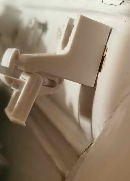 Photo of Curtain rail brackets (Chungford E4) #2