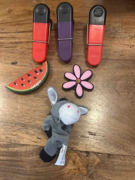Photo of free Various Magnets (Chesham HP5) #1