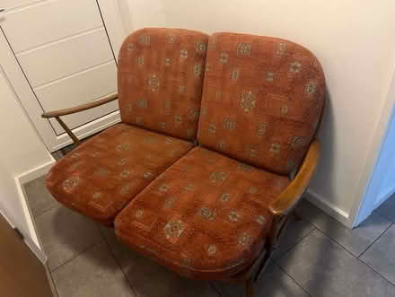 Photo of free sofa (Earlswood RH1) #1