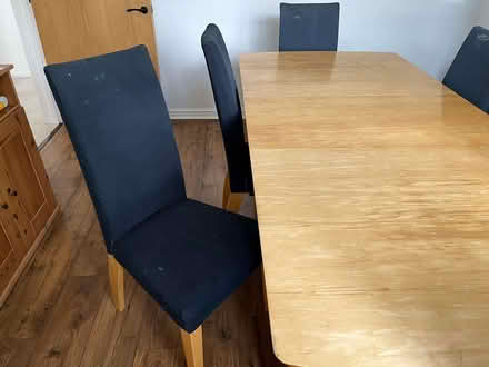 Photo of free Extendable Dining Table with 6 Chairs (CT18) #2