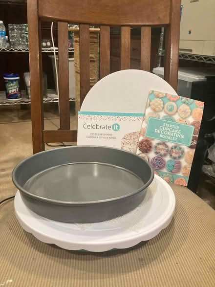 Photo of free Cake decorating supplies (Parsippany) #1