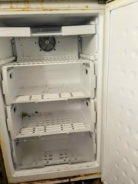 Photo of free Fridge Freezer - Spares or repair (Wallasey, CH44) #3