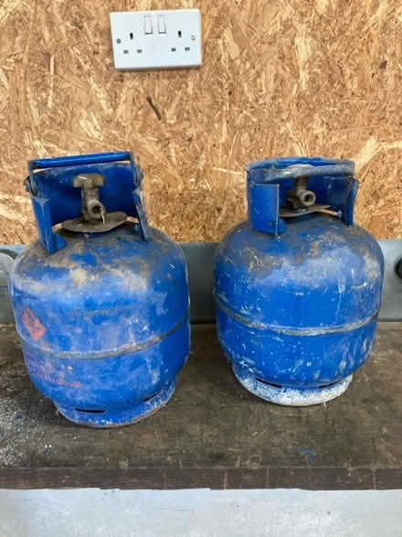 Photo of free Calor Gas canisters (Dorstone HR3) #1