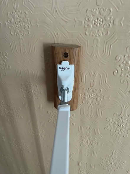 Photo of free Adjustable stairgate (Tolworth KT6) #2