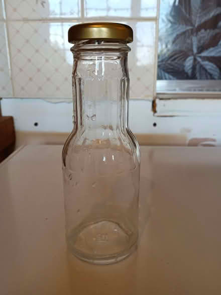 Photo of free 40 x 250ml sauce bottles with gold lids (Chalvington BN27) #1