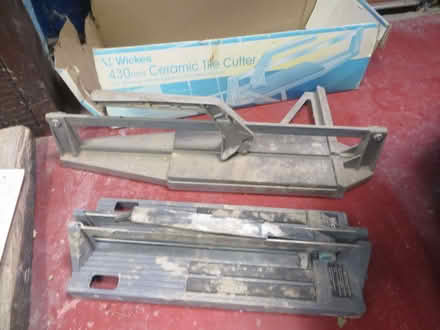 Photo of free wickes tile cutters (Yarnton OX5) #1