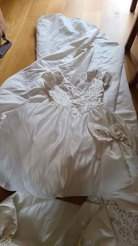 Photo of free Ivory silky wedding dress (Curbridge OX29) #2