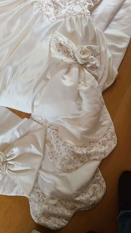 Photo of free Ivory silky wedding dress (Curbridge OX29) #1