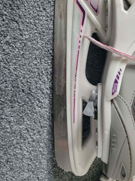 Photo of free Kids adjustable ice skates (Shippon OX13) #3