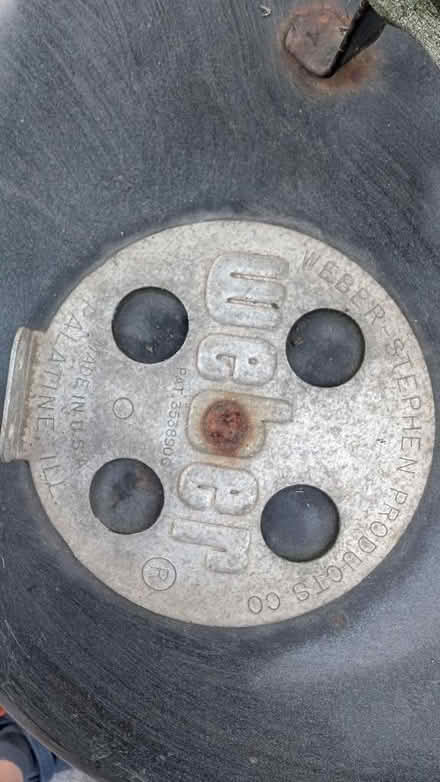 Photo of free Weber BBQ. Old. (Shoreham-by-Sea BN43) #2