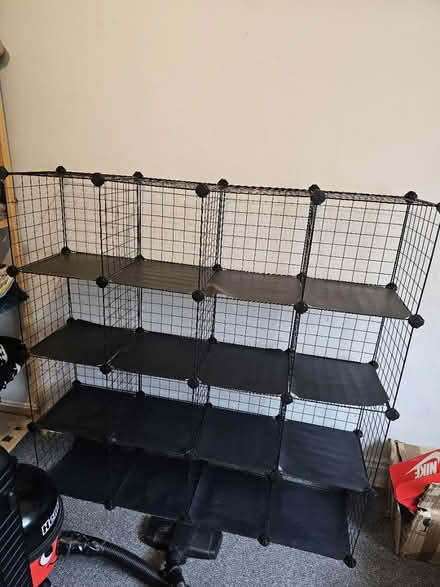 Photo of free SONGMICS 16 Cube Metal Wire Storage (Petts Wood, BR5) #1