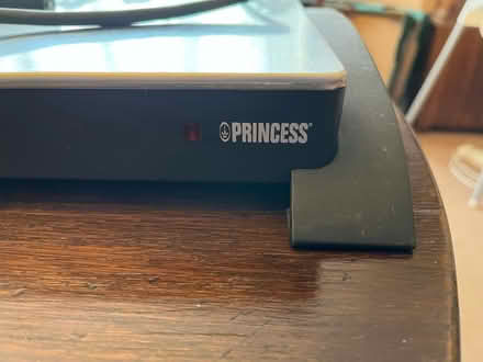 Photo of free Electric Warming plate (Tolworth KT6) #2