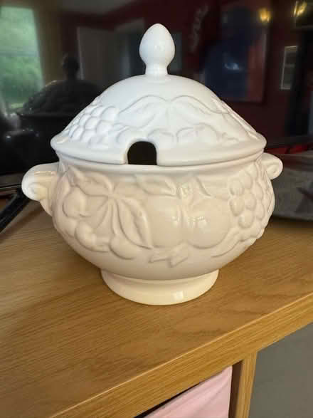 Photo of free Soup Terrine (Birch Vale SK22) #1