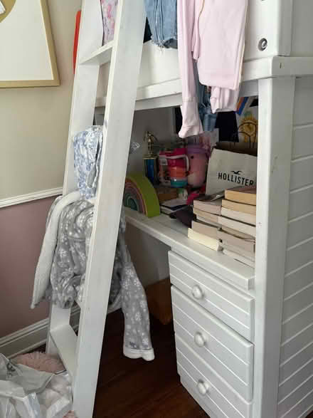 Photo of free Loft bed (Redwood city) #4