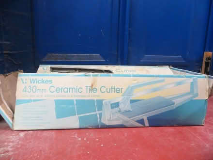 Photo of free wickes tile cutters (Yarnton OX5) #2