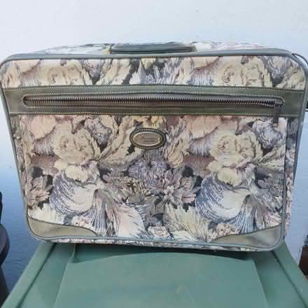 Photo of free weekend case (Morden SM4) #2