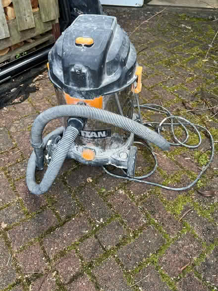 Photo of free Wet and Dry Vacuum Cleaner (Broom Plantation G84) #1