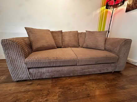 Photo of free Sofas (Highbury N7) #4