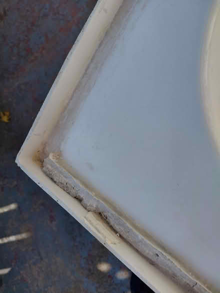 Photo of free Bathtub 30x60" (Appleby/New Street, Burlington) #3