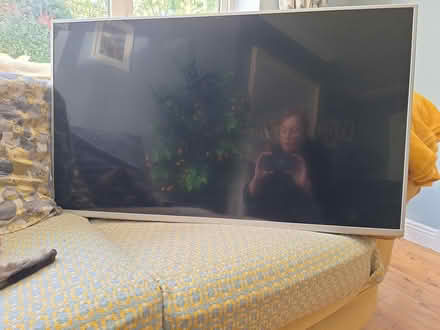 Photo of free Relatively new TV / Broken Screen (Celbridge) #2