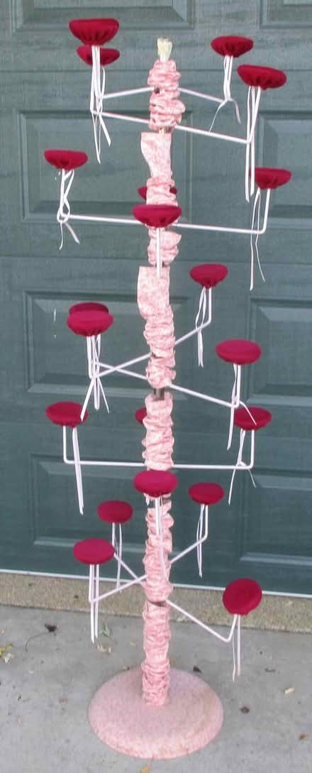 Photo of free Vintage Hat Rack (Schaumburg) #1