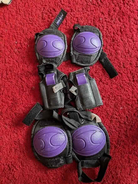 Photo of free Skateboard protection pads (Bracknell Forest RG12) #1