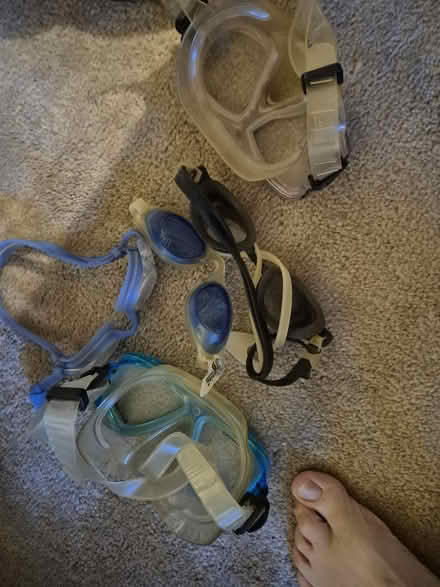 Photo of free Swim goggles and masks (20817) #1