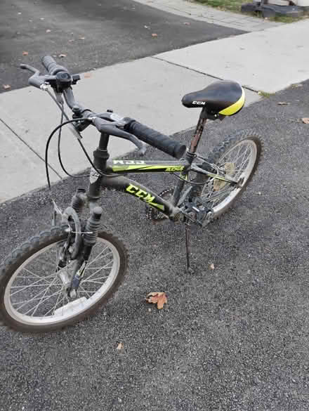Photo of free Used boys bike (Richmond Hill) #4