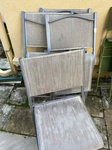 Photo of free Garden chairs beige (Nr Fresh Pond & Mt Auburn Cem.) #1