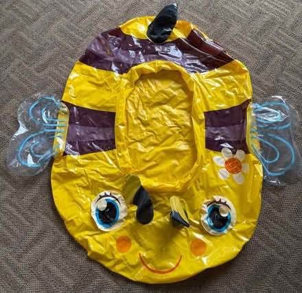 Photo of free Inflatable pool float, bee design (Valencia Avenue, Sunnyvale) #1