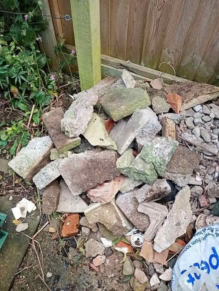 Photo of free small amount of rubble/hardcore (Presteigne LD8) #1