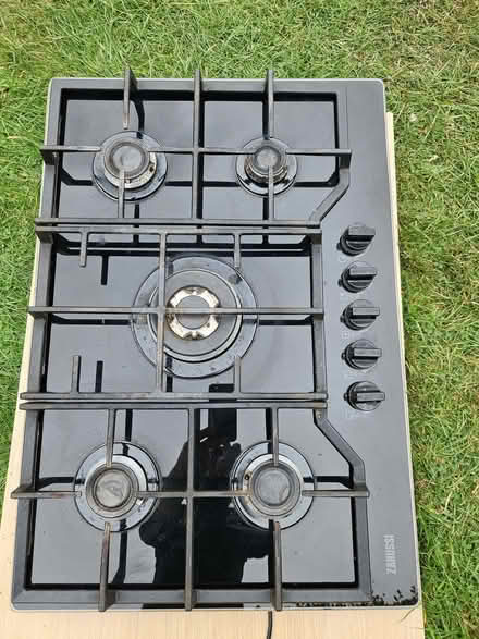 Photo of free Zannusi gas hob five ring only two years old (Chingford E4) #3